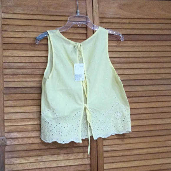 H&M yellow shirt - Picture 5 of 7